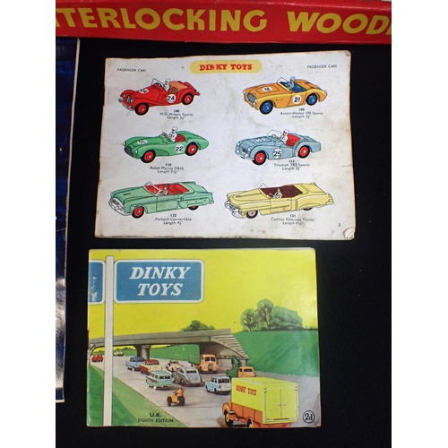 259 - DINKY TOYS BOOKLET EIGHTH EDITION, TRI-ANG TOYS CATALOGUE for Christmas 1961 (a few scuffs and creas... 