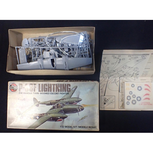 260 - AIRFIX V1 FLYING BOMB GLOSTER METEOR III with an Airfix Vampire FB5/J 28B, Short Stirling B.1/III (1... 