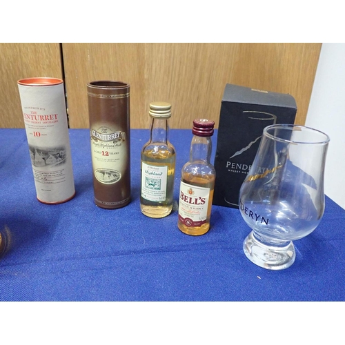 304 - A BOTTLE OF THE GLENTURRET 12 YEAR OLD SINGLE MALT SCOTCH WHISKY circa 1990s, 75cl, with gift tin; t... 