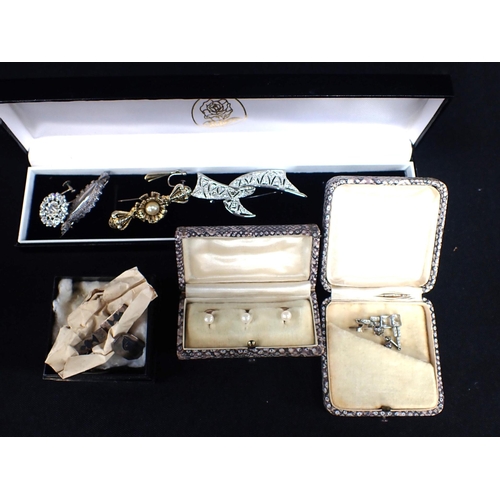 531 - A COLLECTION OF COSTUME JEWELLERY including a set of faux pearl dress studs, a pair of paste drop ea... 