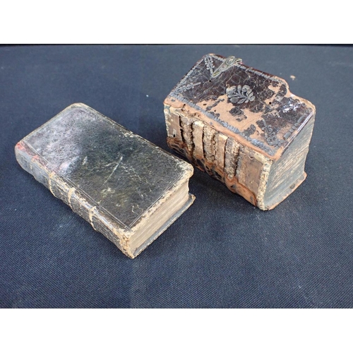 615a - CLEMENT MAROT & THEODORE DE BEZE: 'LES PSEAUMES DE DAVID' a miniature edition, H. Haultin, La Rochel... 