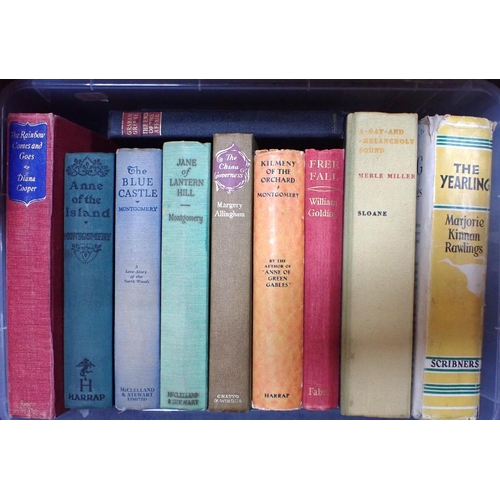 625 - A QUANTITY OF MIXED BOOKS including Cassell's romance of famous lives, Folio society John Buchan vol... 