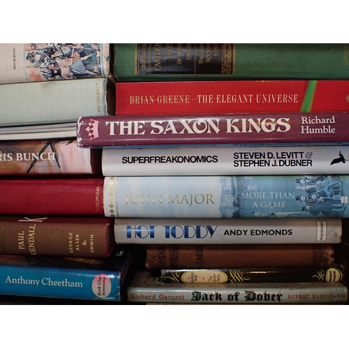 628 - A QUANTITY OF MISCELLANEOUS BOOKS