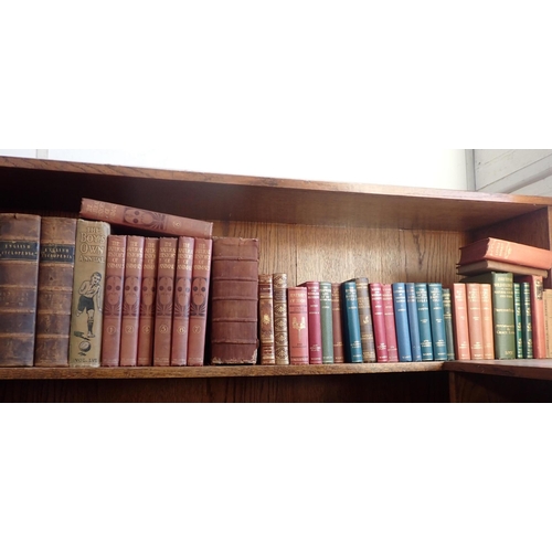 632 - THE BOOK OF COMMON PRAYER, PRINTED BY MARK BASKETT London 1771, and a quantity of books, mostly natu... 