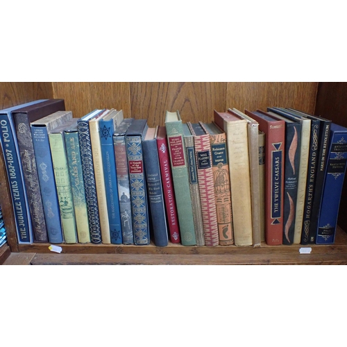 636 - FOLIO SOCIETY: VARIOUS VOLUMES including 'Malleus Maleficarum', 1968, some in slipcases (1 shelf)