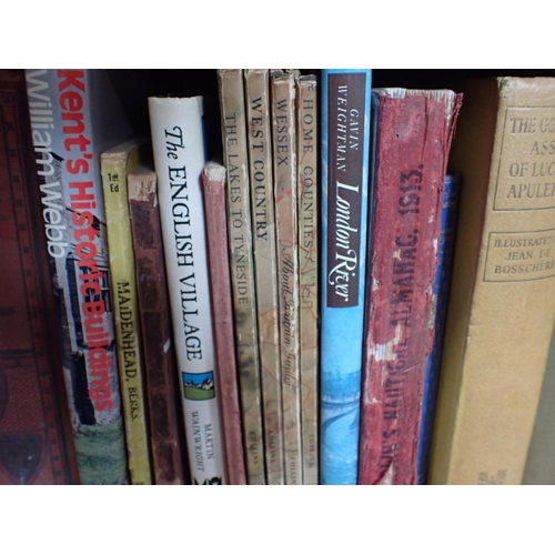 639 - A COLLECTION OF BOOKS OF ENGLISH TOPOGRAPHICAL INTEREST including books on London, guide books etc (... 