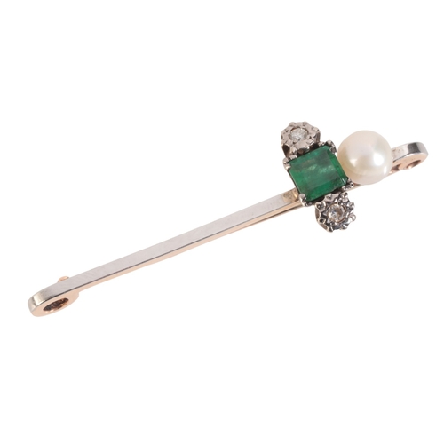 199 - AN EMERALD AND DIAMOND BROOCH

in 15ct gold and platinum, the bar set with a cultured pearl over a s... 