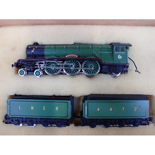 217 - TRIX 1180 FLYING SCOTSMAN SET DOUBLE TENDERS with six boxed Corgi Rail Legends LNER and BR A4 models