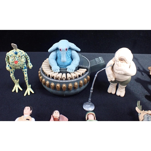 270 - KENNER 1983 STAR WARS SY SNOOTLES AND THE REBO BAND ACTION FIGURES with a collection of Ewok figures... 