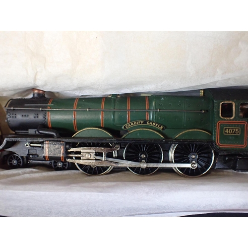 274 - HORNBY DUBLO LOCOMOTIVES, BOXED 2221 Cardiff Castle, 2226 City of London, 2211 Golden Fleece