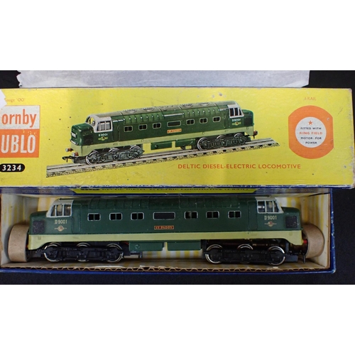 278 - HORNBY DUBLO LOCOMOTIVES BOXED 2234 Deltic St Paddy (blue box), 2234 Deltic Crepello (red box)