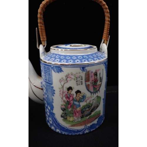 60 - A COLLECTION OF DECORATIVE CERAMICS AND GLASS including a Chinese porcelain teapot