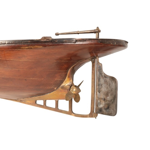 176 - A STEAM LAUNCH MODEL BOAT

late 19th or early 20th century, the pressure dial marked 'HATTERSLEY & D... 