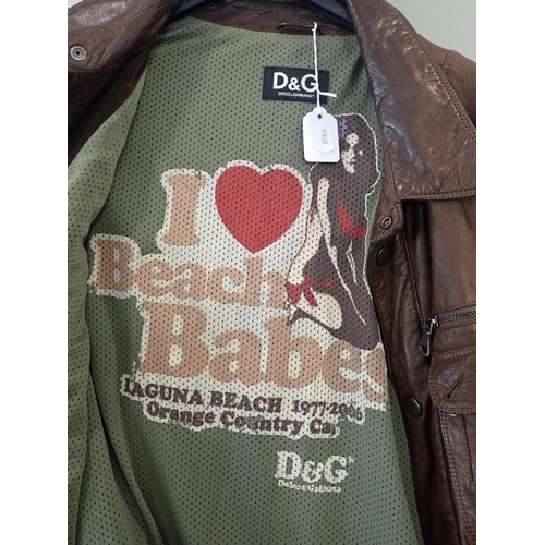 122 - DOLCE AND GABANNA GENTLEMANS' LEATHER JACKET size 40