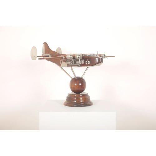 171 - A WOODEN MODEL OR DESK ORNAMENT OF A SEA PLANE OR FLYING BOAT

modern, realistically crafted with fo... 