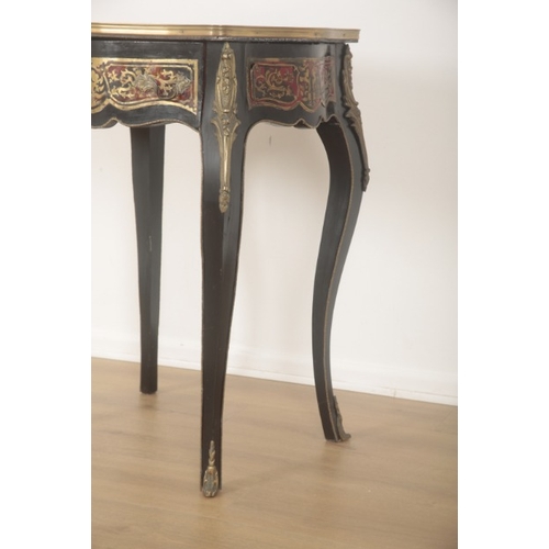 286 - A 'BOULLE WORK' AND EBONISED OCCASIONAL TABLE IN LOUIS XV STYLE

with serpentine front, inlaid with ... 