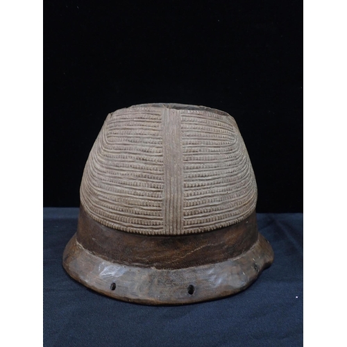 269 - A TABWA HELMET MASK, CONGO 21cm high, 30cm wide