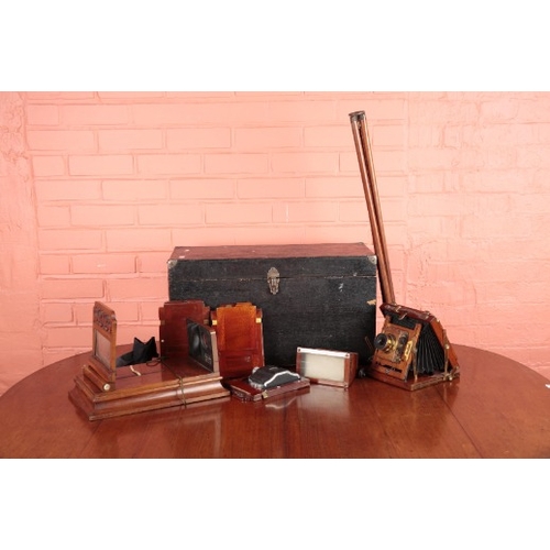 173 - A LINHOF ROLLEX CAMERA 6X9

circa 1930s, in the original wooden case, storage box measures 34.5cm hi... 