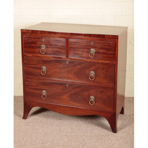 219 - A REGENCY MAHOGANY CHEST OF DRAWERS

the two short and two long graduated drawers over a shaped apro... 