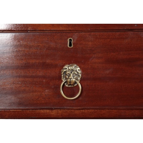 219 - A REGENCY MAHOGANY CHEST OF DRAWERS

the two short and two long graduated drawers over a shaped apro... 