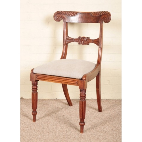 231 - A SET OF SIX WILLIAM IV MAHOGANY DINING CHAIRS IN THE MANNER OF GILLOWS

including two armchairs, th... 