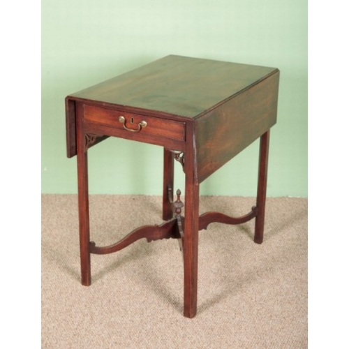 791 - A GEORGE II MAHOGANY PEMBROKE TABLE

the rectangular top over a single frieze drawer to one side, on... 