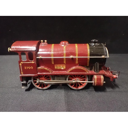 199 - HORNBY 0 GAUGE No.1 SPECIAL 0-4-0 LOCOMOTIVE AND TENDER

LMS livery, clockwork, good condition