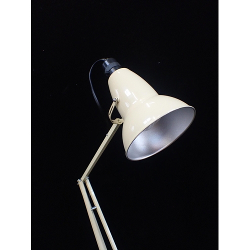 231 - ORIGINAL 1227 ANGLEPOISE DESK LAMP

cream finish (untested)