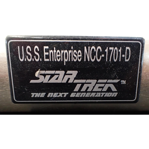 232 - STAR TREK CANVAS ARTS

The Next Generation USS ENTERPRISE NCC-1701-D, no.126/1000, with certificate ... 