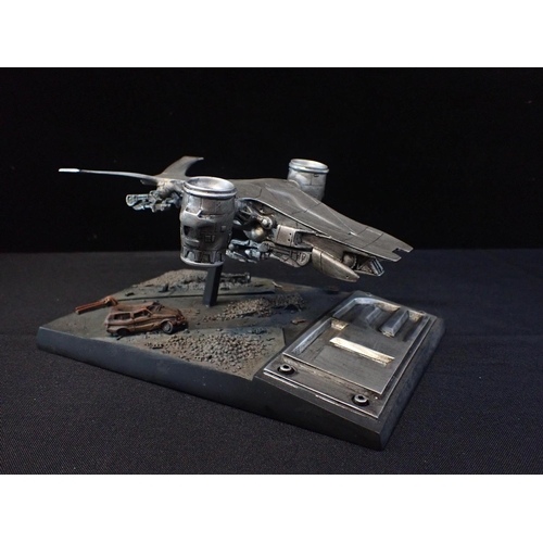 262 - 'LEGENDS IN 3 DIMENSIONS' TERMINATOR FLYING HUNTER KILLER DIORAMA

A replica Flying Hunter Killer ma... 