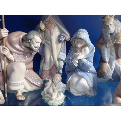 319 - A LLADRO NATIVITY GROUP

05477 Virgin Mary, 05478 Baby Jesus, 04576 St Joseph, 05481 Balthasar, 0547... 