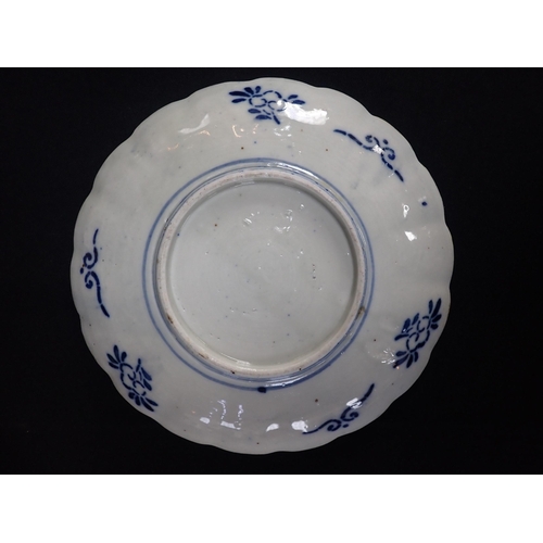 341 - CHINESE PORCELAIN BLUE AND WHITE DISHES AND A PLATE

with two Imari plates (5)