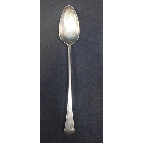 380 - A PAIR OF SILVER KING'S PATTERN SERVING SPOONS

and a gravy spoon (3)