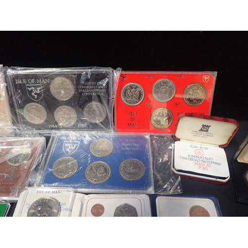 476 - A COLLECTION OF ISLE OF MAN PROOF COINS

and others, including commemorative crowns, mostly cased