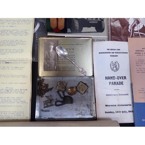 536 - ROYAL WARWICKSHIRE REGIMENT: VARIOUS ITEMS

including certificates and a silver tag relating to Lt S... 