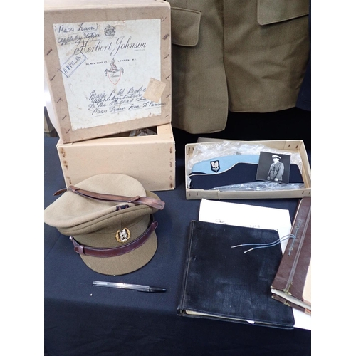 539 - SAS - SPECIAL AIR SERVICE: TWO UNIFORMS

service and patrol, ties and other items, relating to Capt.... 