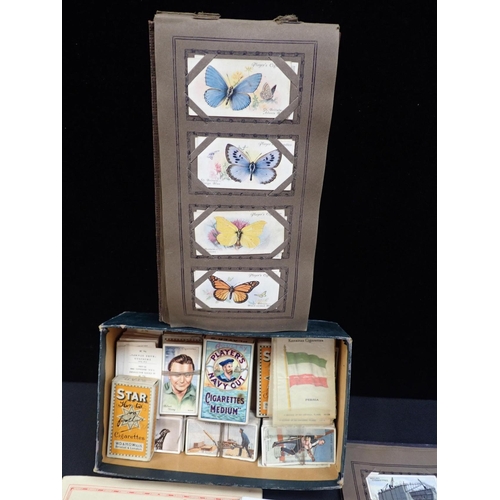 550 - A QUANTITY OF EARLY 20TH CENTURY CIGARETTE CARDS

some loose, some contained in two albums, includin... 