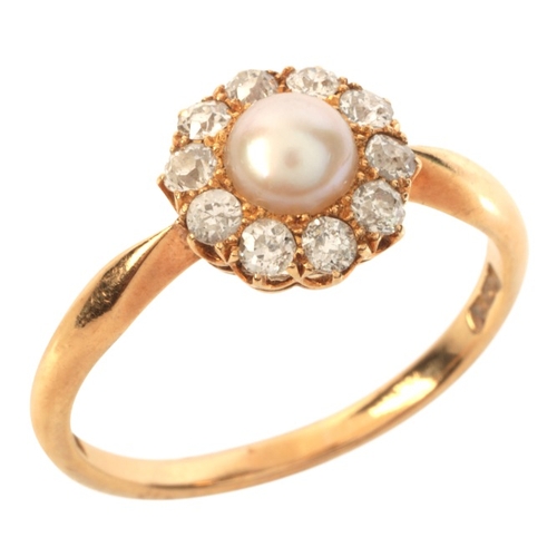 23 - AN ANTIQUE PEARL AND DIAMOND CLUSTER RING

in 18ct gold, set with a pearl of c.5.1mm, surrounded by ... 