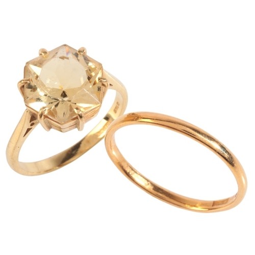 46 - A VINTAGE CITRINE SOLITAIRE RING

in 18ct gold, set with an hexagonal mixed cut citrine of c.5.75 ca... 