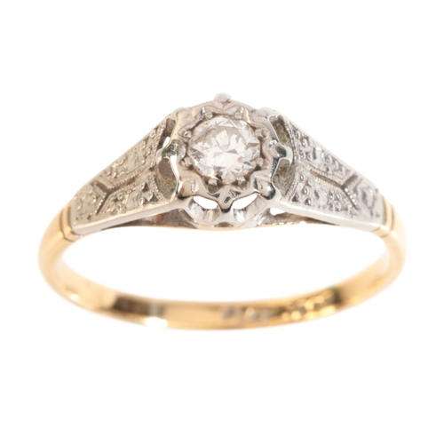 6 - A DIAMOND SOLITAIRE RING

in 18ct gold and platinum, set with a round brilliant cut diamond, to styl... 