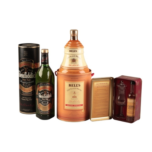 715 - GLENFIDDICH 'SPECIAL RESERVE' SINGLE MALT SCOTCH WHISKY

one 1 litre bottle, with card gift tube; a ... 