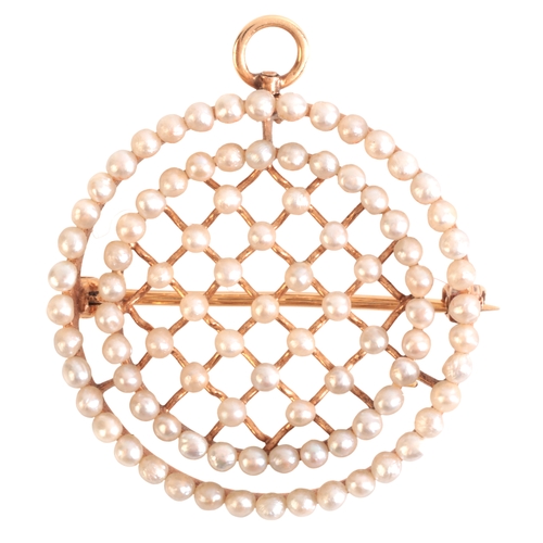 209 - AN ANTIQUE SEED PEARL BROOCH / PENDANT

in 14ct gold, in a circular design with lattice design set t... 