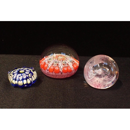 197 - A CAITHNESS BUBBLE PAPERWEIGHT

and two other paperweights (3)