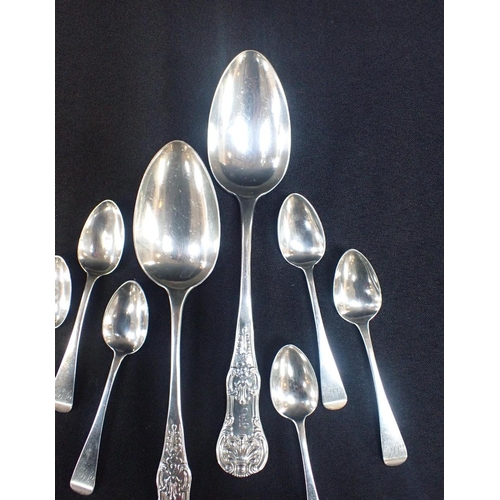 289 - A PAIR OF SILVER TABLESPOONS,SAMUEL HAYNE & DUDLEY CATER

London 1865, and six teaspoons by Jonathan... 