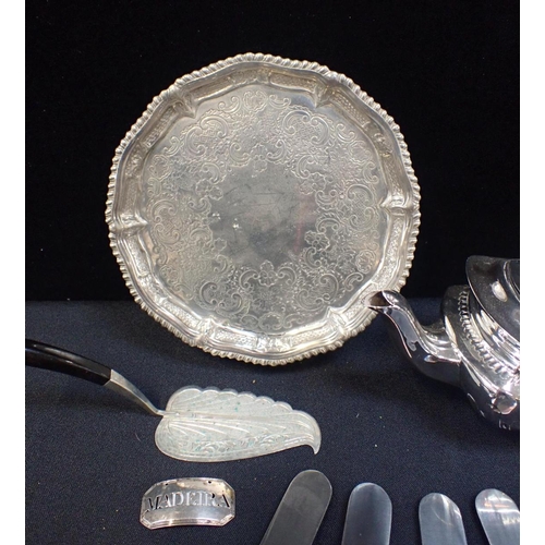 293 - A SMALL SILVER TEAPOT

(very rubbed marks) a salver (damaged), other small silver and a set of King'... 