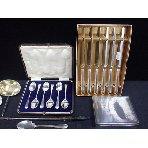 300 - A COLLECTION OF SILVER

including cased teaspoons, an enamelled yacht club teaspoon, loaded handled ... 