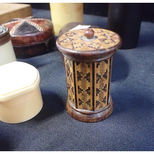 351 - A 19TH CENTURY TUNBRIDGE WARE CYLINDRICAL STRING BOX

with panelled sides, 5.5cm high, together with... 