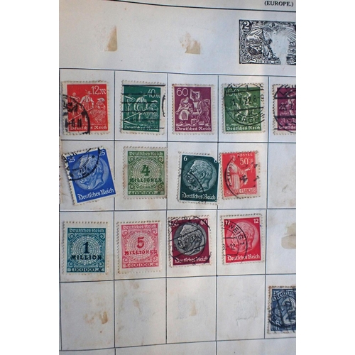 372 - AN EARLY 20TH CENTURY 'STRAND' GREEN CLOTH STAMP ALBUM

containing a mixed selection of interesting ... 