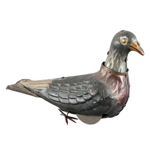 231 - VICTOR BONNET OF PARIS: A CLOCKWORK TINPLATE PIGEON

with makers nameplate 'V.B. & Cie Ã  Paris', ci... 