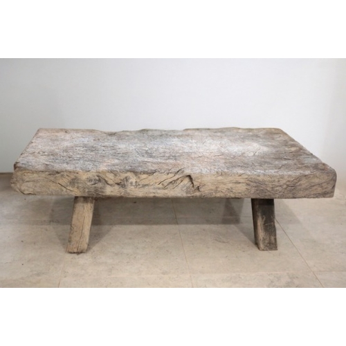 209 - A RUSTIC BUTCHERS BLOCK